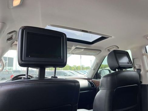 Used 2019 Nissan Armada Platinum AWD/4WD image 31