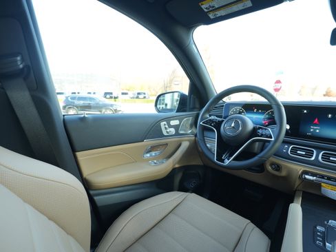 New 2026 Mercedes-Benz GLE 580 4MATIC image 23