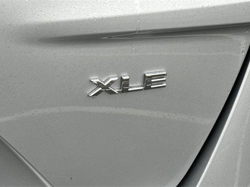 Used 2020 Toyota Prius Prime XLE image 34