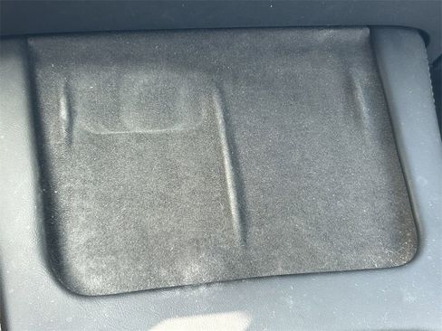 Used 2023 Tesla Model 3 Standard Range image 23