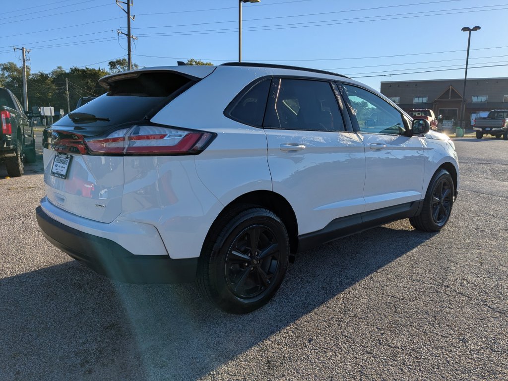 Used 2024 Ford Edge SE AWD/4WD image 5