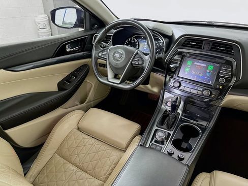 Used 2021 Nissan Maxima Platinum w/ Sport Mat Group FWD image 19