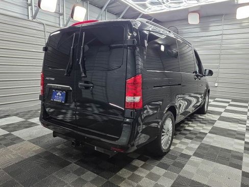 Used 2023 Mercedes-Benz Metris Passenger image 5