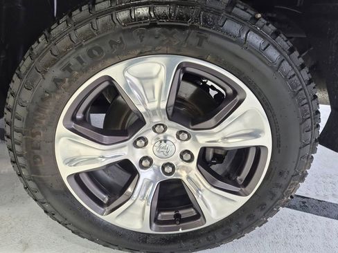 Used 2021 RAM 1500 Laramie w/ Sport Appearance Package image 9