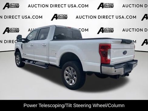 Used 2017 Ford F250 Lariat w/ Lariat Ultimate Package AWD/4WD image 12