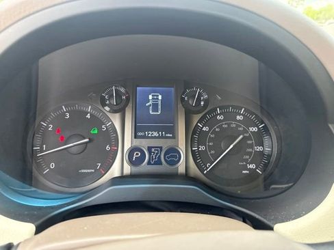 Used 2018 Lexus GX 460 Premium w/ Premium Package AWD/4WD image 28