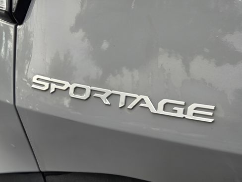 Used 2024 Kia Sportage X-Line w/ X-Line Premium Package AWD/4WD image 33