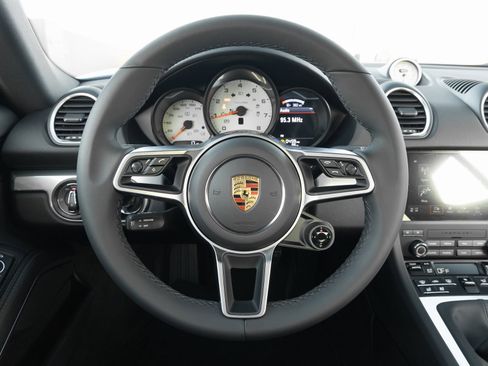 Used 2025 Porsche 718 Cayman image 14