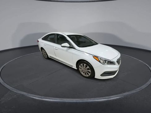 Used 2016 Hyundai Sonata Sport image 2