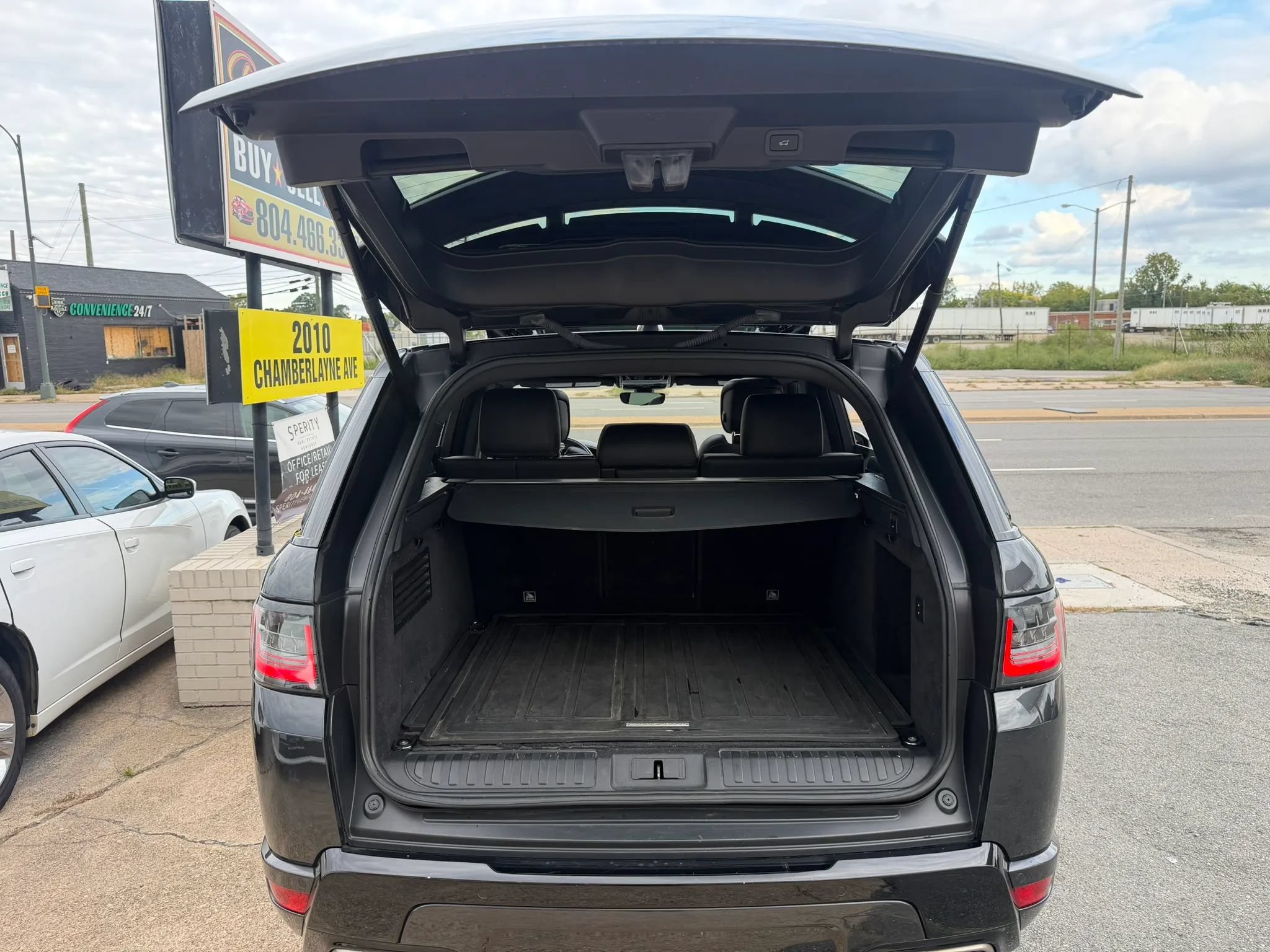 Used 2019 Land Rover Range Rover Sport Supercharged AWD/4WD image 37