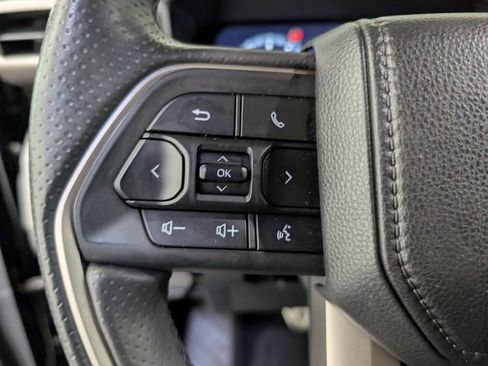 Used 2025 Toyota 4Runner TRD Sport AWD/4WD image 18