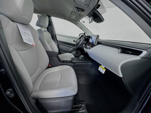 New 2026 Toyota Corolla Cross L image 27
