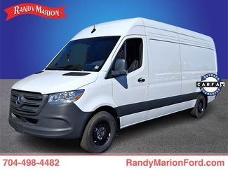 Used 2025 Mercedes-Benz Sprinter 2500 video 1