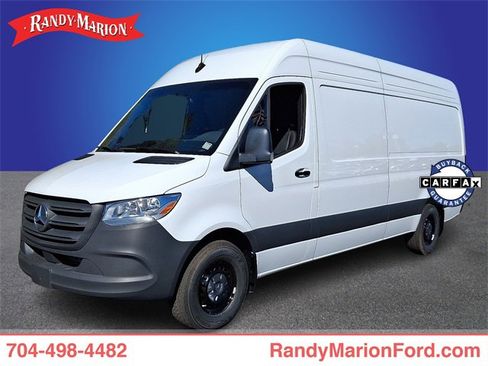 Used 2025 Mercedes-Benz Sprinter 2500 image 1