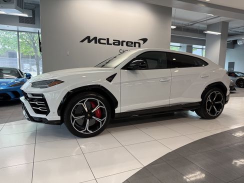 Used 2020 Lamborghini Urus AWD/4WD image 1