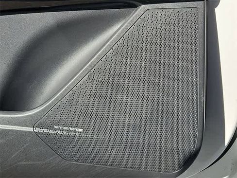 Used 2023 Kia Niro Wave w/ Wave Preserve Package image 31