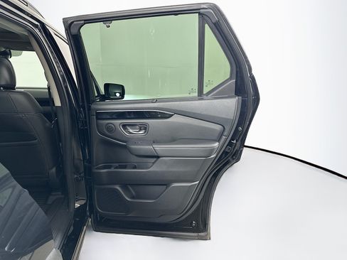 Used 2023 Honda Pilot Touring image 33