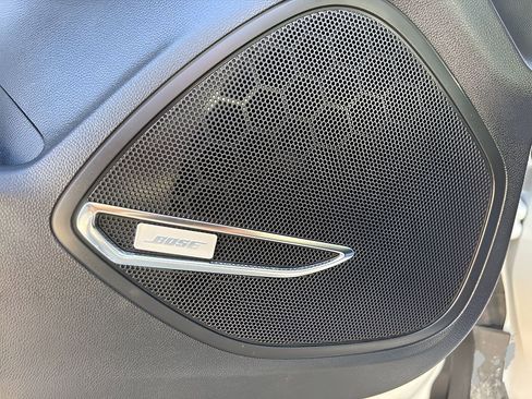 Used 2025 Buick Envision Sport Touring image 23