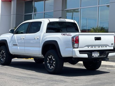 Certified 2023 Toyota Tacoma TRD Off-Road w/ Technology Package RWD image 8