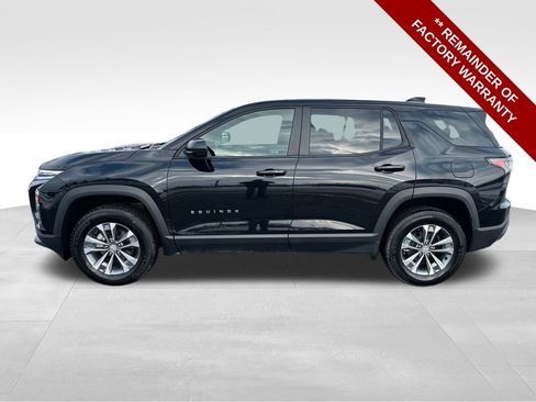 Used 2025 Chevrolet Equinox LT image 2