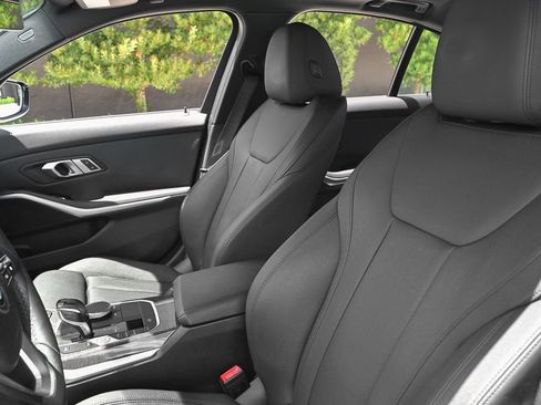 Used 2019 BMW 330i Sedan RWD image 11