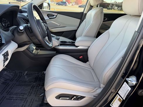 Certified 2025 Acura RDX w/ Technology Package image 15