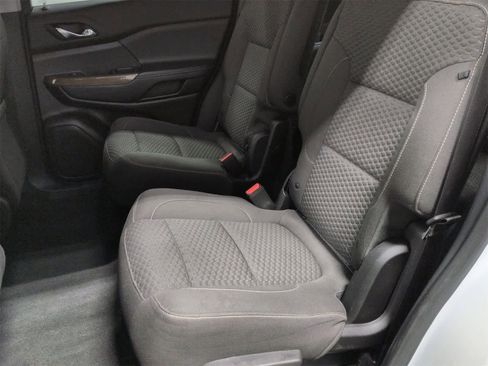 Used 2019 GMC Acadia SLE image 19