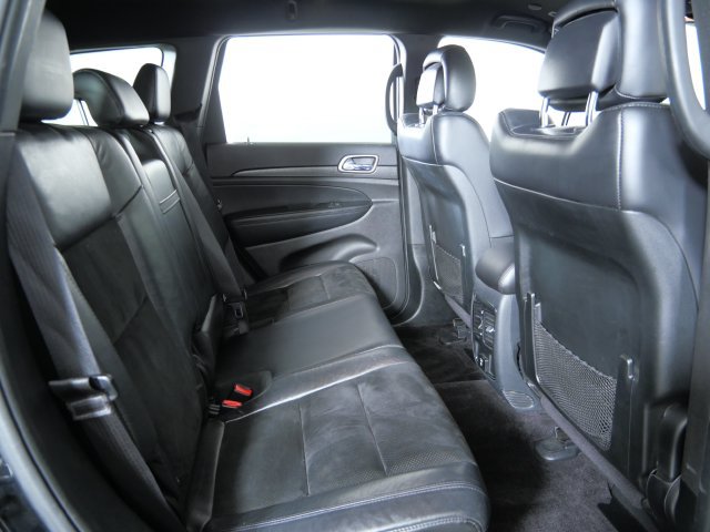 Used 2018 Jeep Grand Cherokee Altitude AWD/4WD image 14