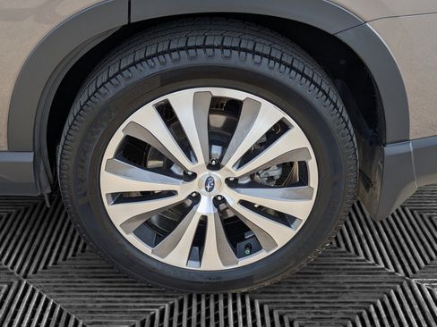 Used 2021 Subaru Ascent Limited w/ Technology Package image 26