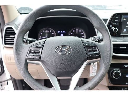 Used 2020 Hyundai Tucson SE image 23