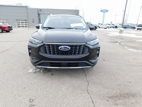 New 2026 Ford Escape Platinum image 8