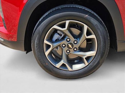 New 2026 Chevrolet Trax LT w/ Driver Confidence Package image 10