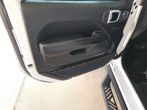 Used 2022 Jeep Gladiator Sport AWD/4WD image 29