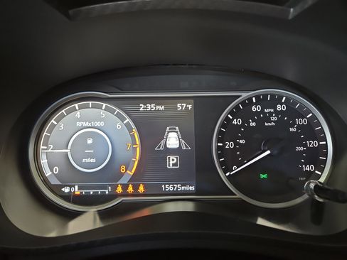 Used 2024 Nissan Versa SR w/ Trunk Package image 13