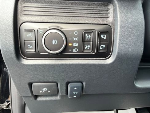 New 2026 Ford F250 Platinum image 32