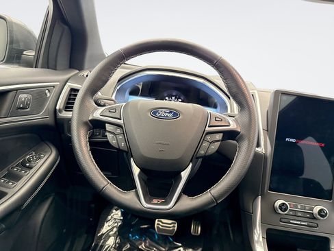 Used 2021 Ford Edge ST w/ Equipment Group 401A AWD/4WD image 12