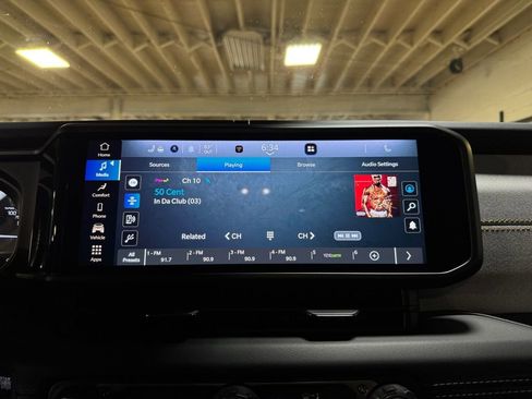 Used 2025 Jeep Wrangler Unlimited Sahara image 17