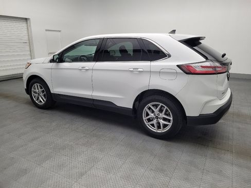Used 2024 Ford Edge SEL image 3