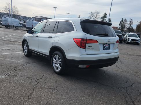 Used 2016 Honda Pilot LX image 10