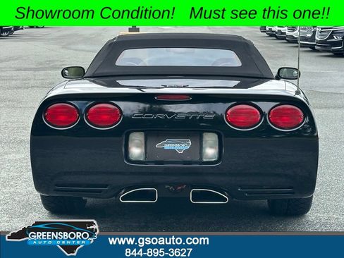 Used 2001 Chevrolet Corvette Convertible w/ Preferred Equipment Group1 RWD image 5