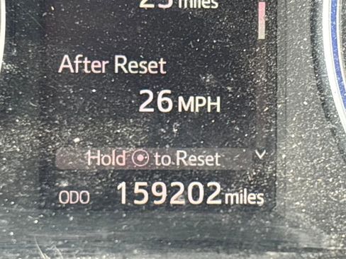 Used 2016 Toyota Highlander XLE image 23