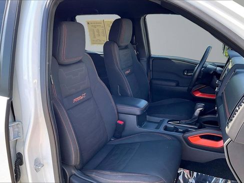 Used 2022 Nissan Frontier Pro-X RWD image 7