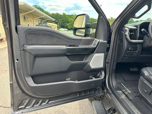 New 2026 Ford F350 Platinum w/ Tremor Off-Road Package AWD/4WD image 18