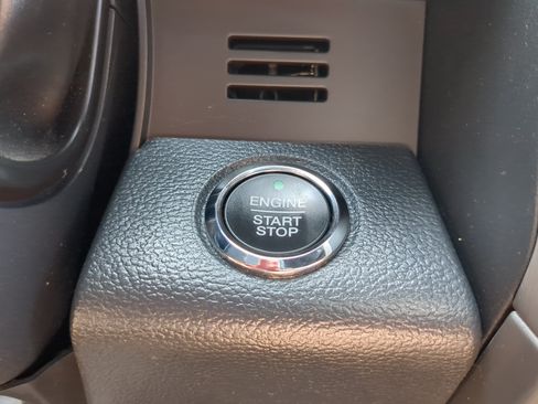 Certified 2022 Ford F250 Platinum AWD/4WD image 27