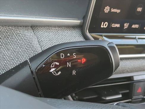 Used 2025 Volkswagen Tiguan S FWD image 12