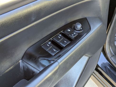 Used 2019 MAZDA CX-5 Touring image 13