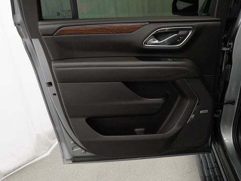Used 2023 Chevrolet Suburban High Country AWD/4WD image 27