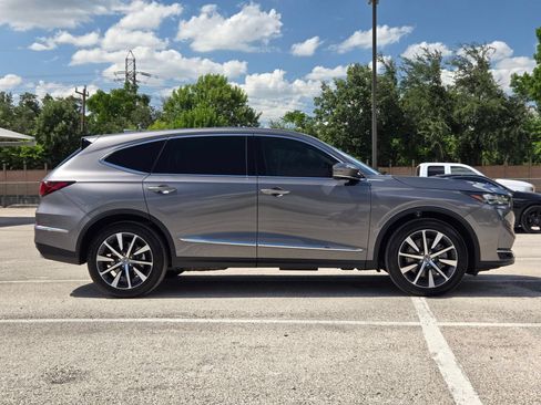 Used 2026 Acura MDX SH-AWD w/ Technology Package image 3