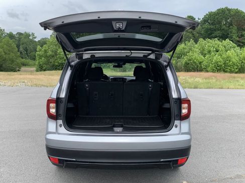 Used 2022 Honda Pilot Sport image 9