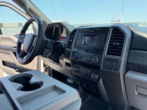Used 2019 Ford F250 XL w/ Power Equipment Group AWD/4WD image 26